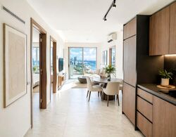 Coastline Residences (D15), Apartment #582336511